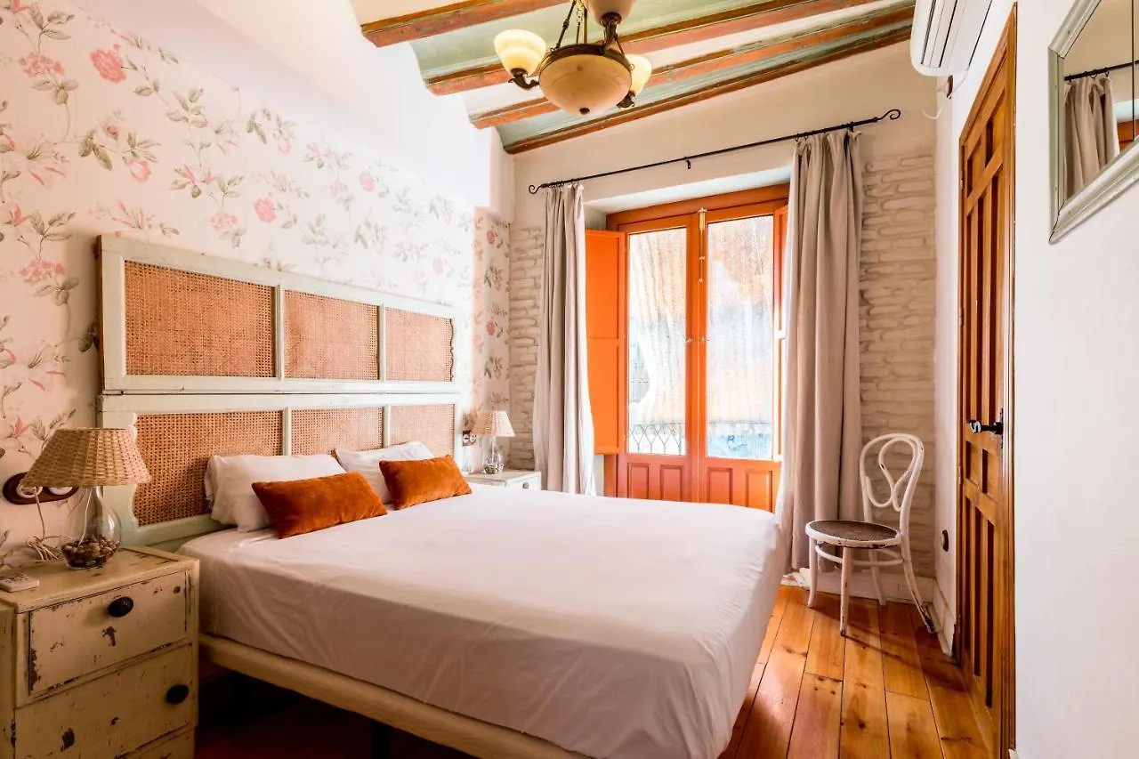 Alameda Suites Apartments Siviglia