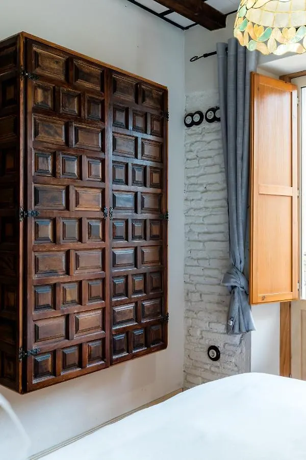 Alameda Suites Apartments Siviglia